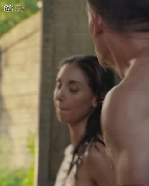 alison brie boobs hand bra nude topless just-boobs gif