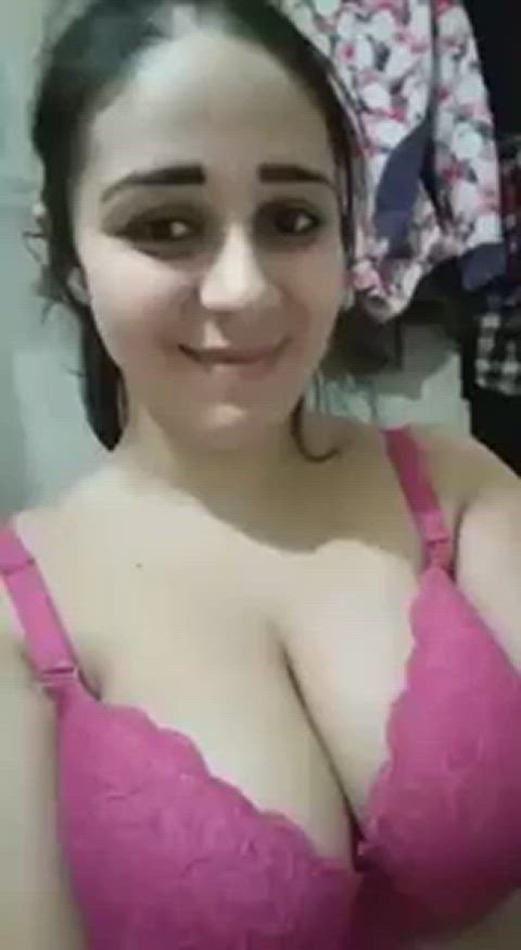 bra cleavage pakistani selfie smile gif