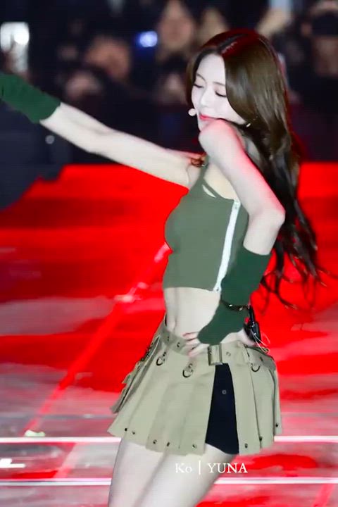 abs armpits asian dancing korean pale skinny skirt thighs kpop gif