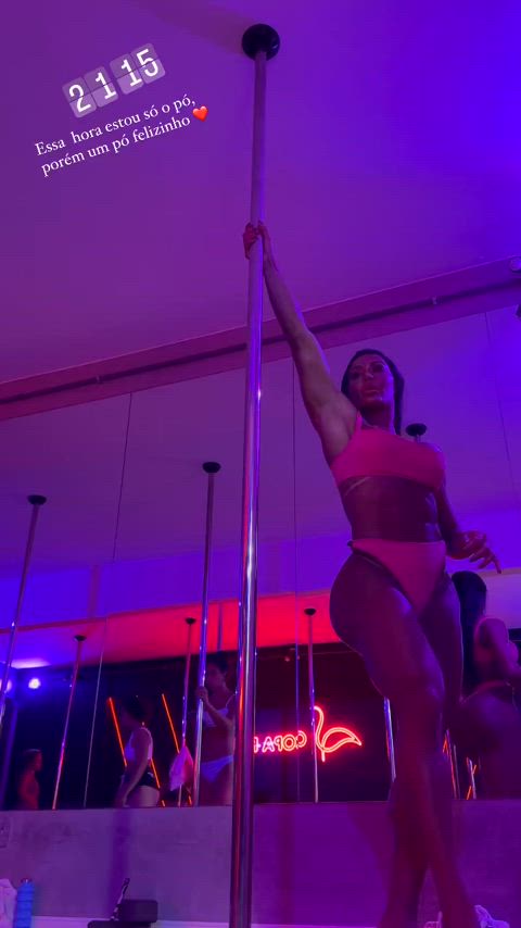 ass big ass big tits brazilian celebrity dancing muscular girl pole dance gif