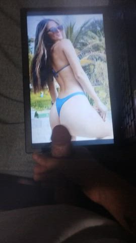 Cumtribute pra pedido na DM, manda sua gostosa