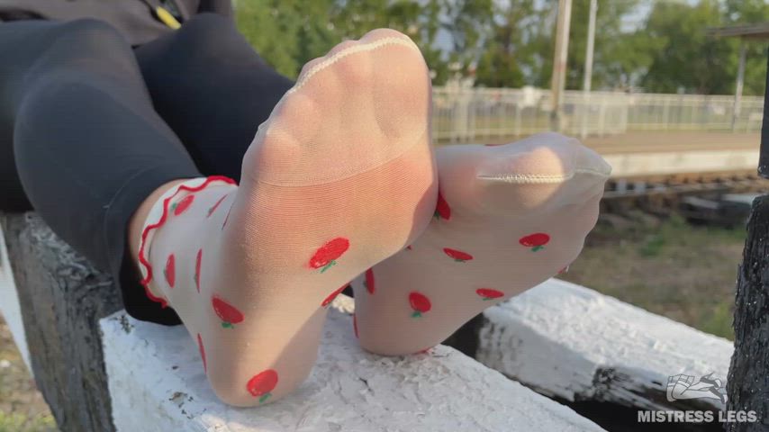 feet feet fetish foot foot fetish nylon nylons socks soles feet-heaven gif