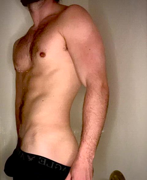 amateur bwc big dick bulge bulgexxl onlyfans shower tease bigger-than-you-thought