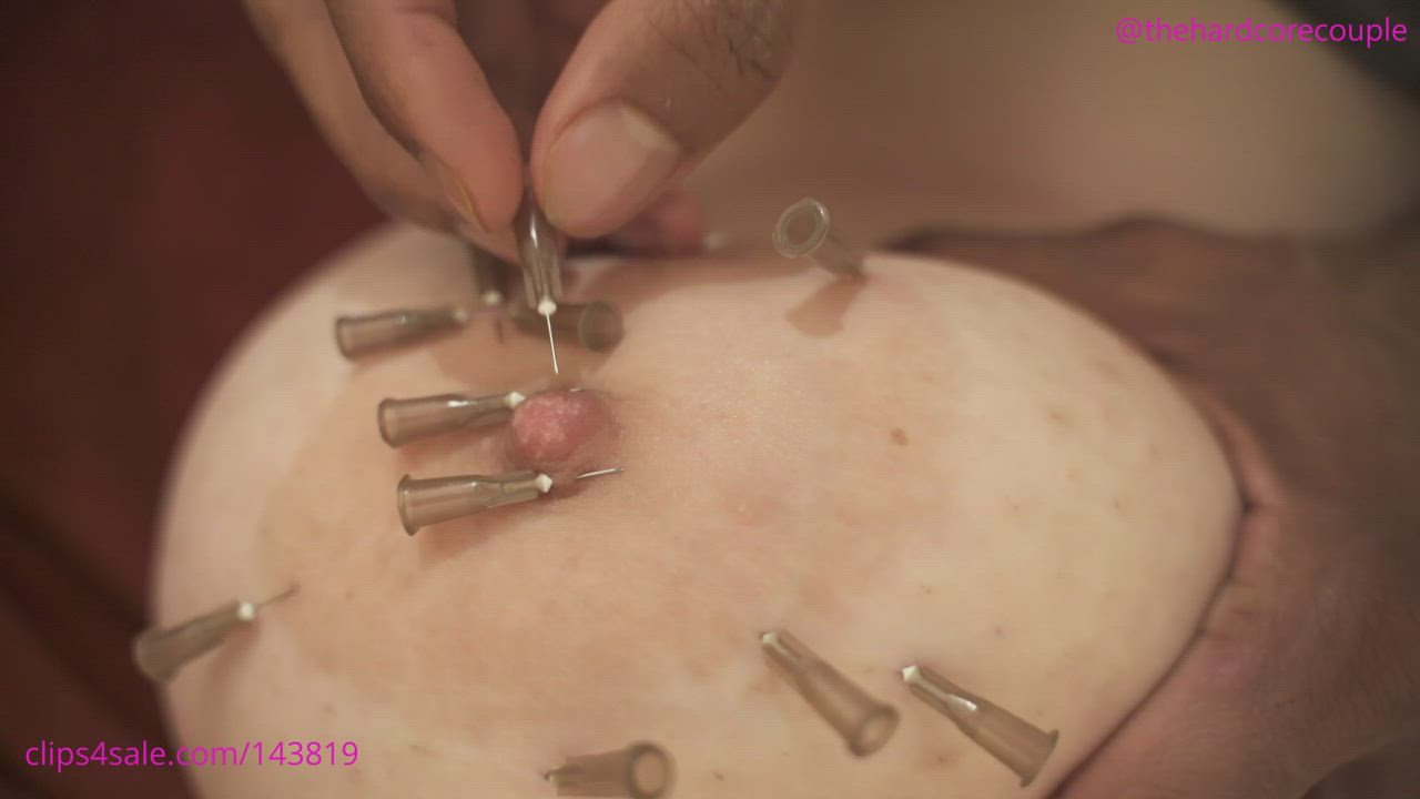 First needle play, it was the best orgasm of my life ! [OC]