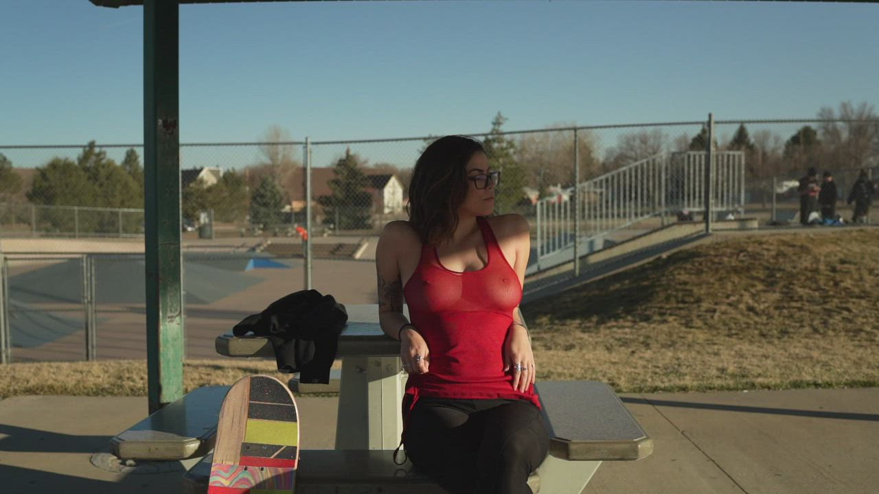 Boobies at the skatepark