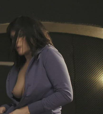 Gemma Arterton - Perfect tits in 'The Disappearance of Alice Creed'