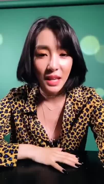 [181003] SNSD Tiffany Instagram Live 3