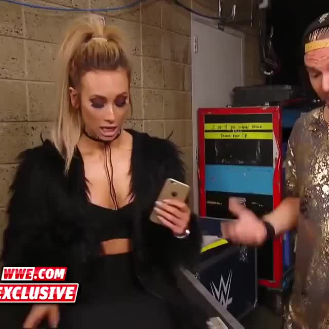 Carmella Outfit