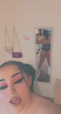 Ass shake