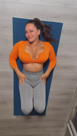 big tits yoga yoga pants gif