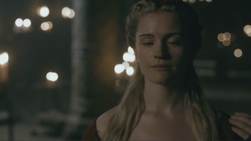 Alicia Agneson (Vikings S05E03 and S6E10)