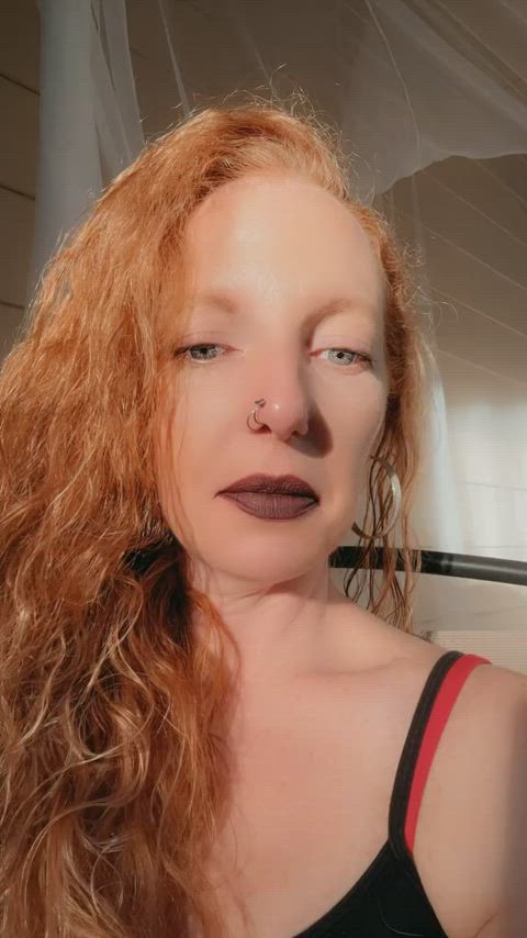 blue eyes eye contact freckles green eyes lips lipstick lipstick fetish redhead sexy