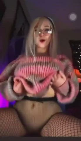 bouncing tits teen tiktok tits titty drop gif