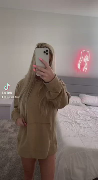 TikTok gif