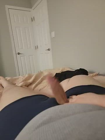 25 straight dms open. I'm a Big guy with a Big Thick cock who wants to help me cum?