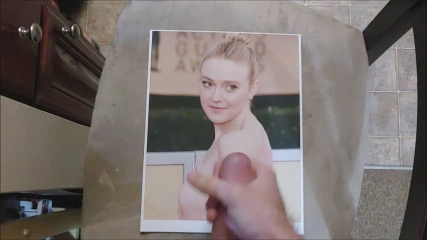 Dakota Fanning Cum Tribute 4