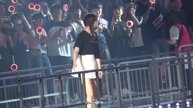 Sneaky Sana strikes again