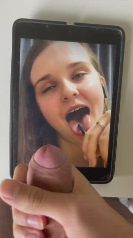 Using my mates gf as a cum target💦