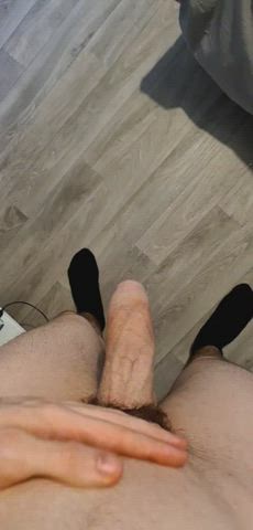 can one of you help make me hard? 😏