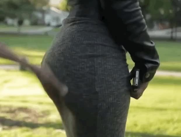 Jiggling ass