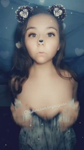 amateur big tits brown eyes brunette cute kawaii girl natural tits onlyfans tits