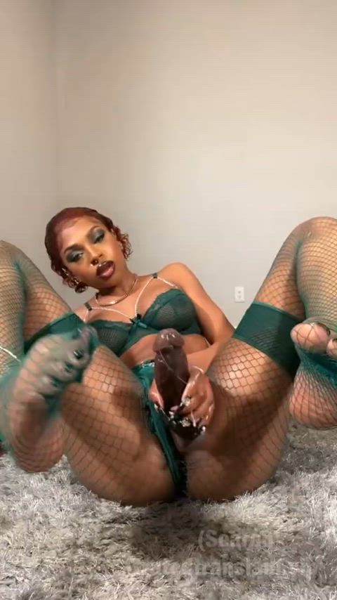 Horse cock queen 👸🏾🍆🛐😻