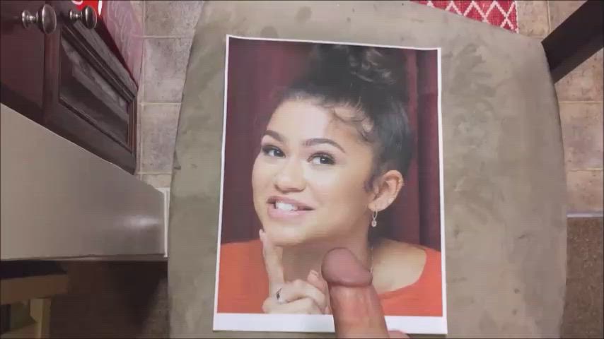 Zendaya Cum Tribute 5