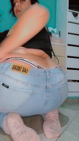 Do you like how my ass looks in this jean that fits small on me I have a fat ass