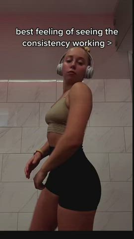 abs amateur big ass big tits college dirty blonde fitness pawg tiktok gif