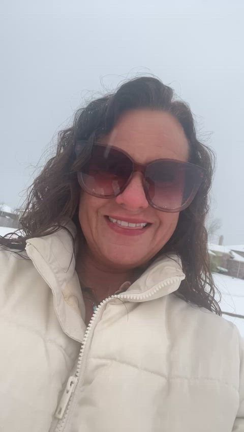 MILF on the move with GILF in the snow 