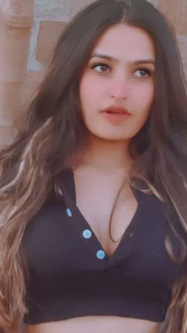 Boobs Dancing Eye Contact Indian Lips TikTok gif