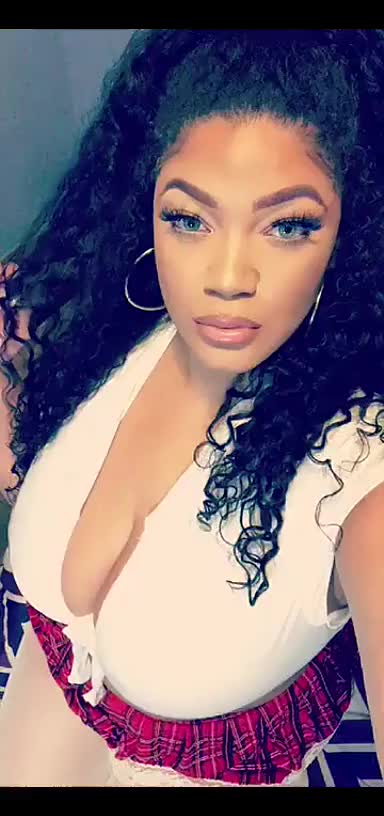 This super sexy ebony ExoticBarbie knows her ways