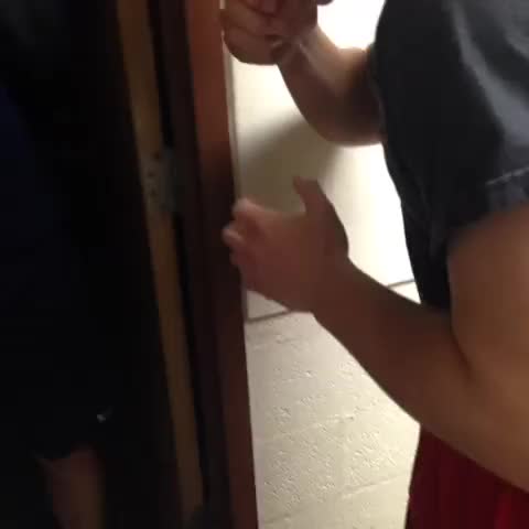 #bestvines #prank #prankwar #showerprank #hashtagalotofhashtags (Michael, 2013-12-05,