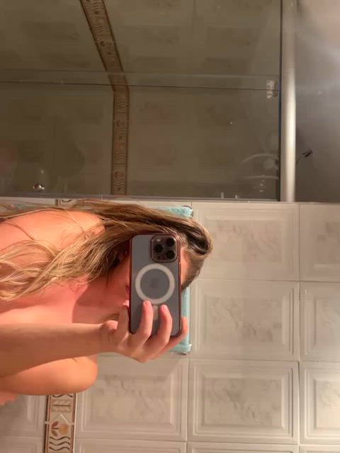 blonde cute onlyfans sexting sexy tits amateur-girls just-boobs rough-sex gif