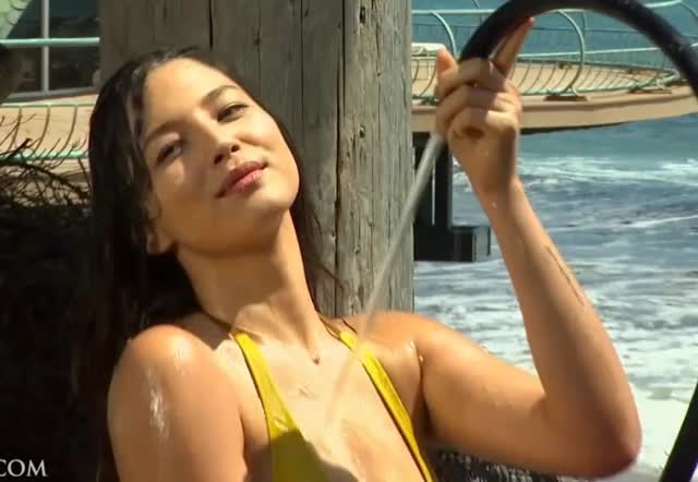 Jessica Gomes GIF - 029