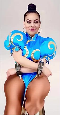 Scarlo Chun-Li Cosplay (FAKE) 👀😍🥰