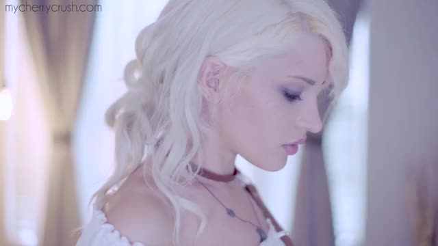 Cherry Crush ? - Ciri Cosplay