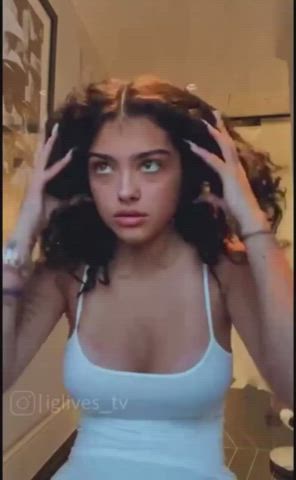 Cute malu trevejo‘s clean armpits