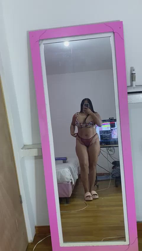 camgirl chubby curvy latina mirror mom teen teens webcam gif