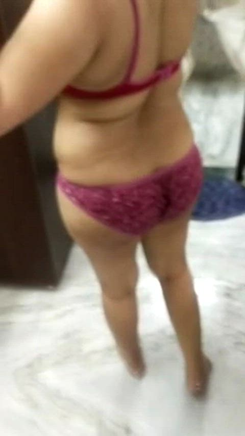 ass big ass candid chubby desi hidden cam hidden camera indian mom nsfw thick gif