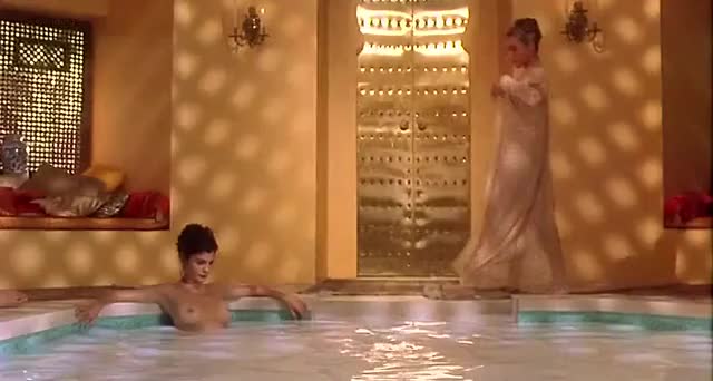 Audrey Tautou & Vahina Giocante take a bath together,