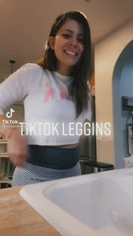 Idk if I can explain how much I love the tiktok leggings