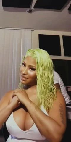 boobs nicki minaj thick gif