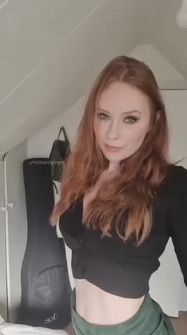 ass pussy redhead upskirt gif