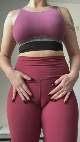 Big Tits Camel Toe Workout gif