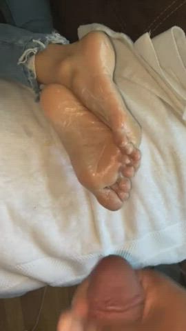 cumshot feet soles gif