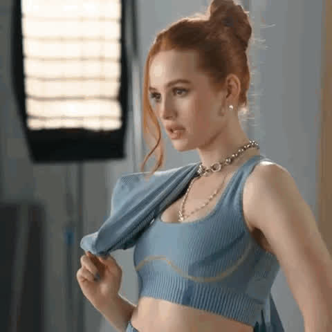 Get me in some skin tight yoga outfits and ruin me for Madelaine Petsch