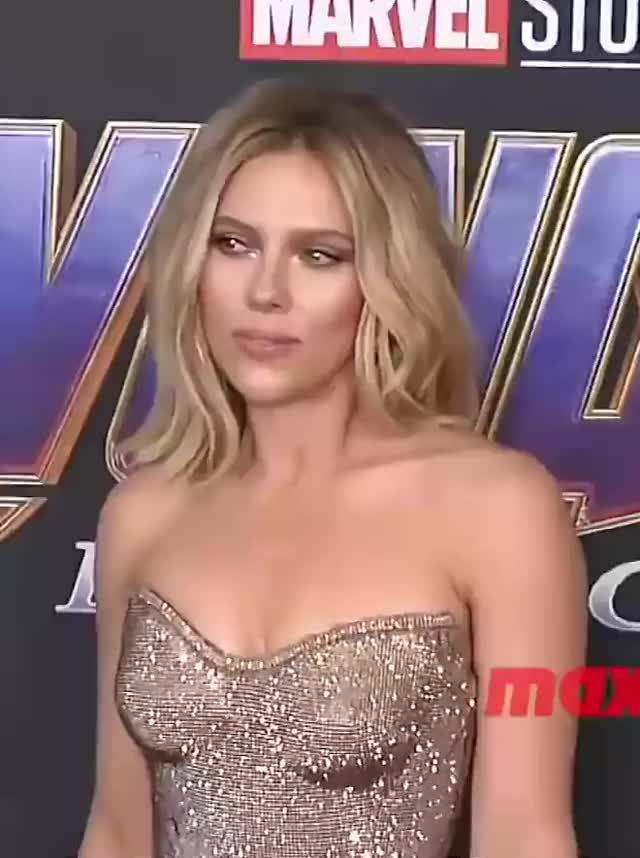 Scarlett Johansson Avengers premiere (2)