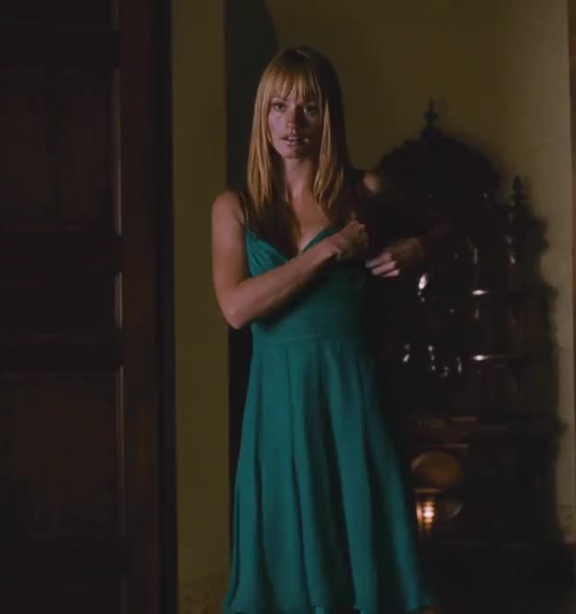 Cameron Richardson stripping,