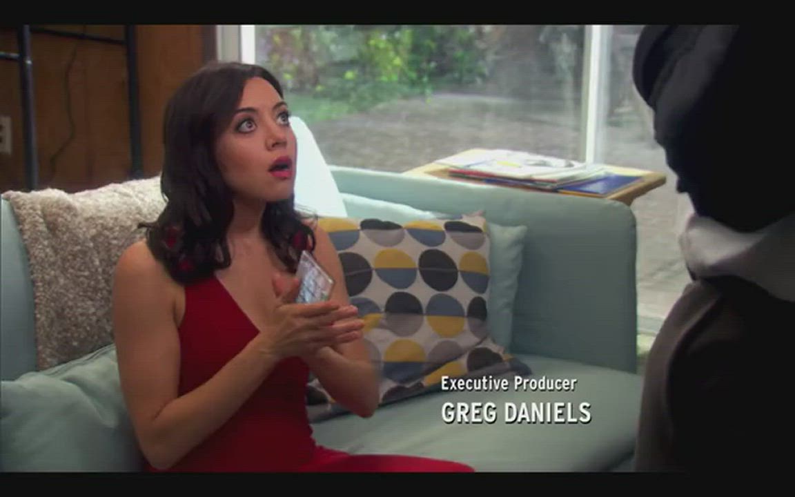 Aubrey Plaza Celebrity Cute gif